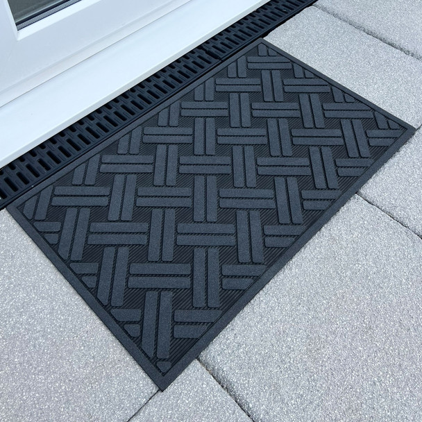 Ultralux Heavy Duty Rubber Door Mat, Non-Slip Indoor Outdoor Dirt Barrier Doormat, Black with Silver Pattern, 75 x 45cm