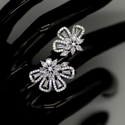 Floral Twist Ring in Silver On Mannequin Close up