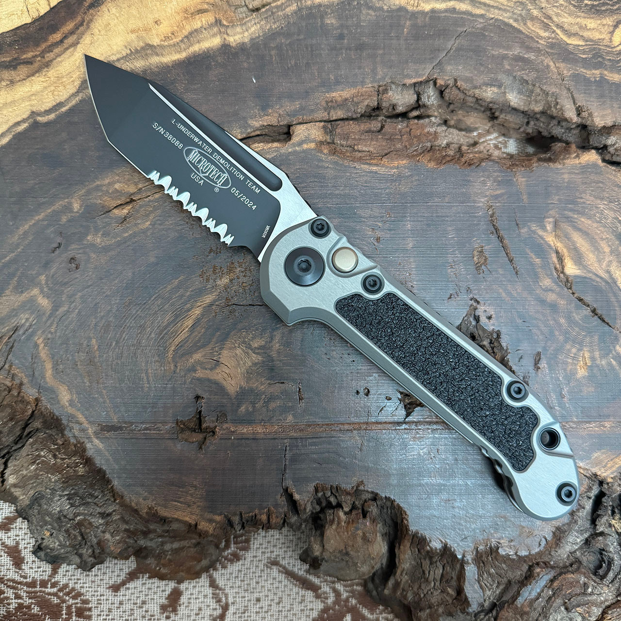 Microtech LUDT T/E Gen III Natural Clear Serrated 1136-2NC | American ...