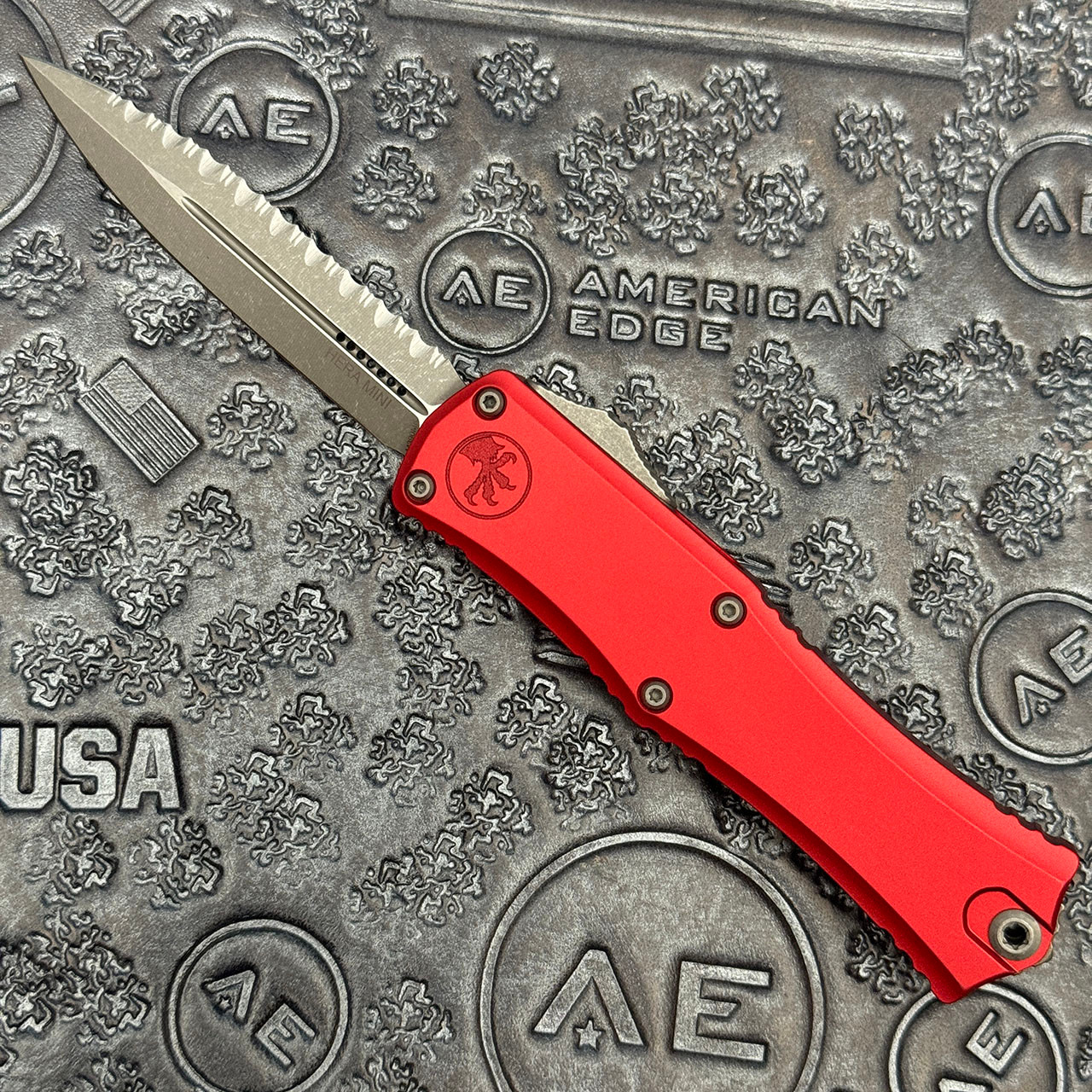 Microtech Hera II Mini D/E Red Apocalyptic Full Serrated 1702M-12APRD ...