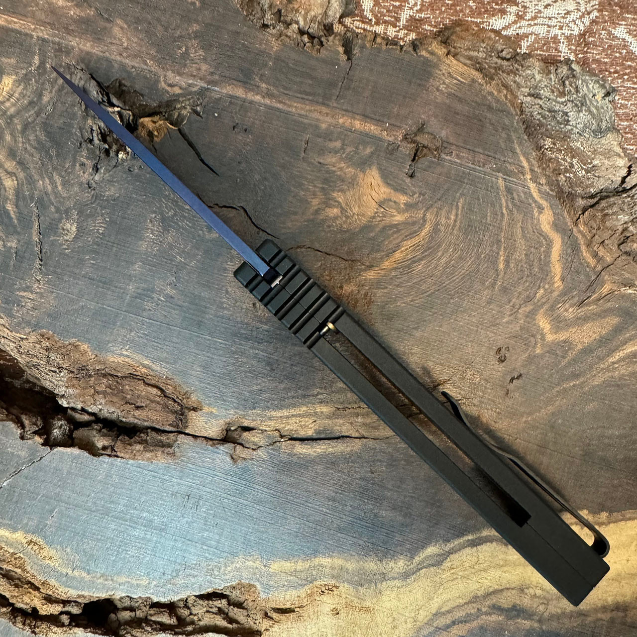 Pro-Tech TR-2 Auto Black Handle W/Textured Corners Sapphire Blue