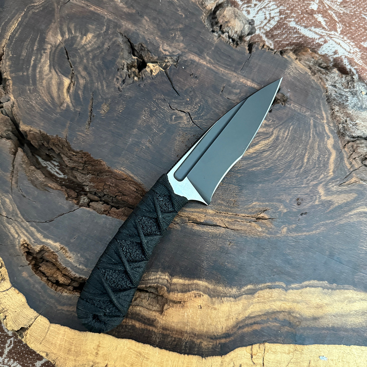Bastinelli Creations Sin Nude Fixed Blade Black Tsukamaki Grip