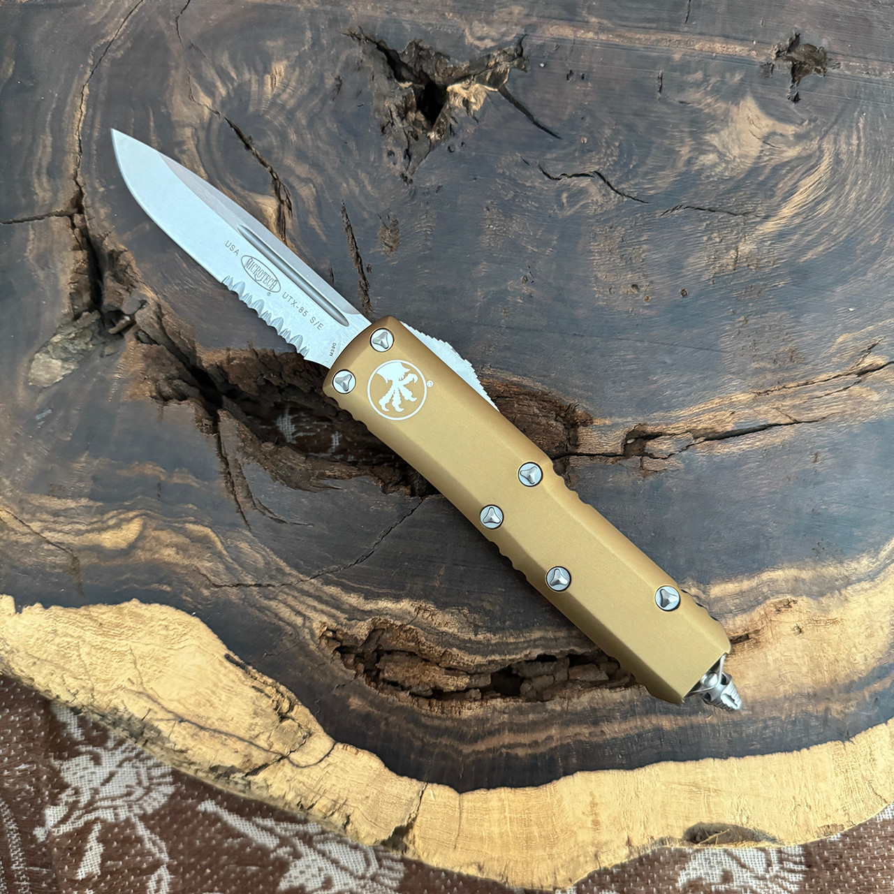 Microtech UTX-85 S/E Tan Stonewash Serrated 231-11TA | American