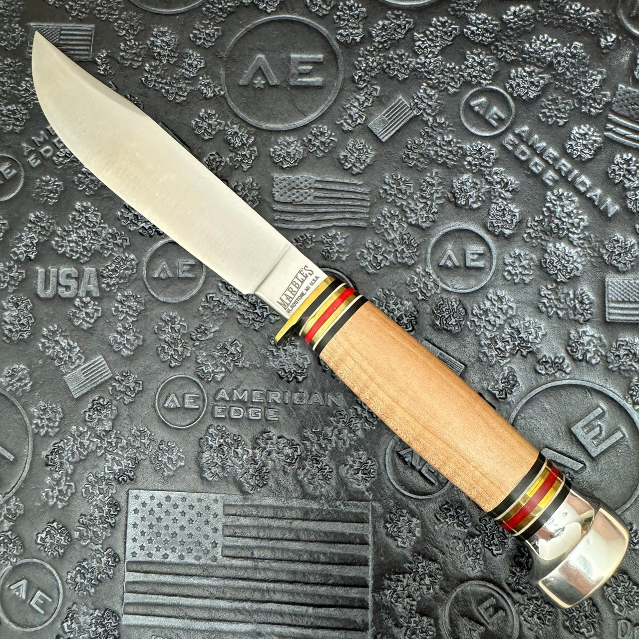 Marbles Expert II Fixed Blade Curly Maple Handles Satin Blade