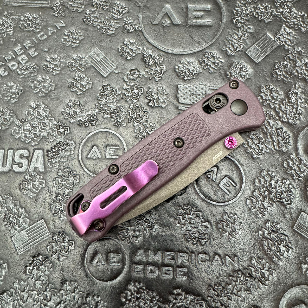 Benchmade Mini Bugout Axis Lock Dark Purple Handle Tungsten Gray