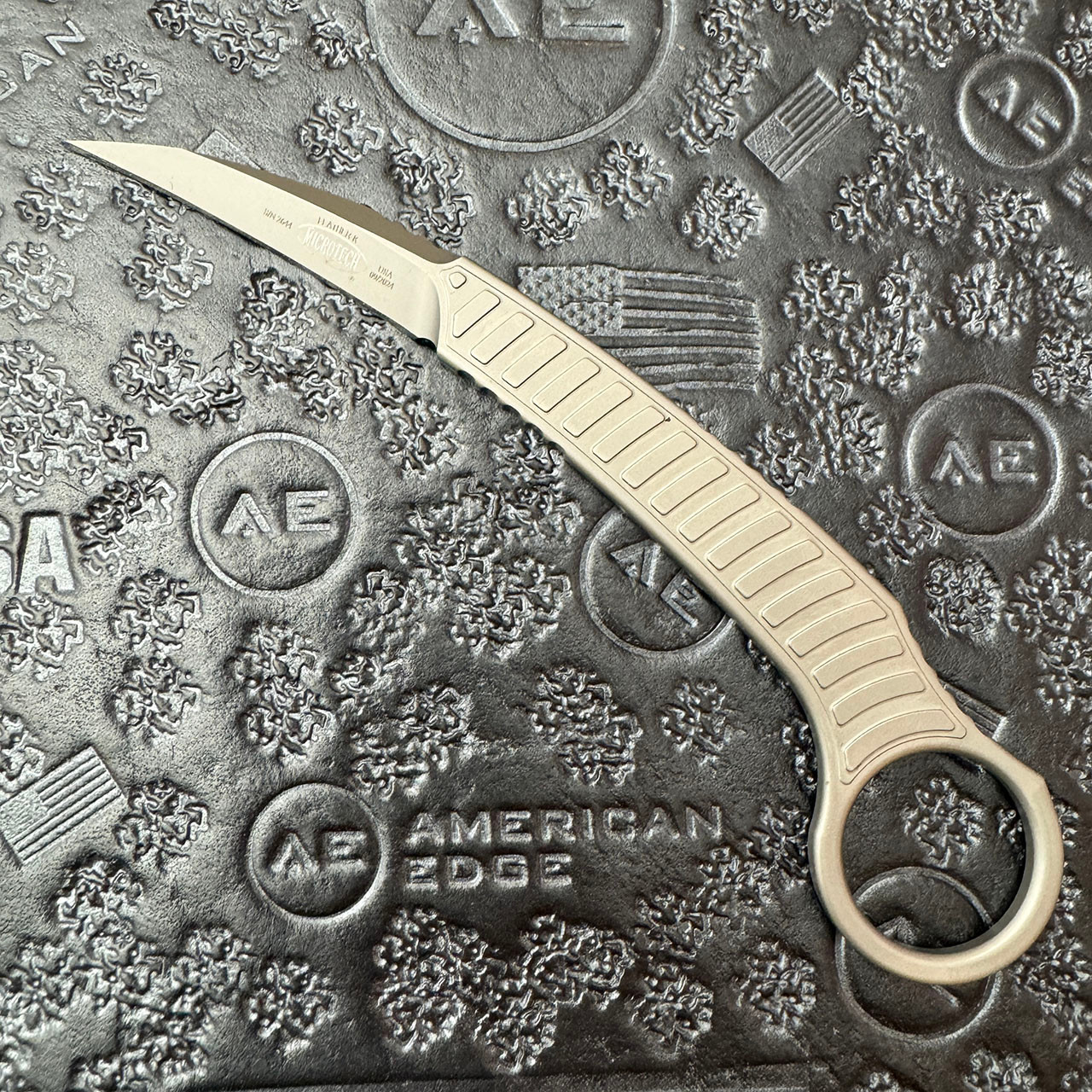 Microtech Bastinelli Feather Karambit S/E Fixed Blade Bead Blast