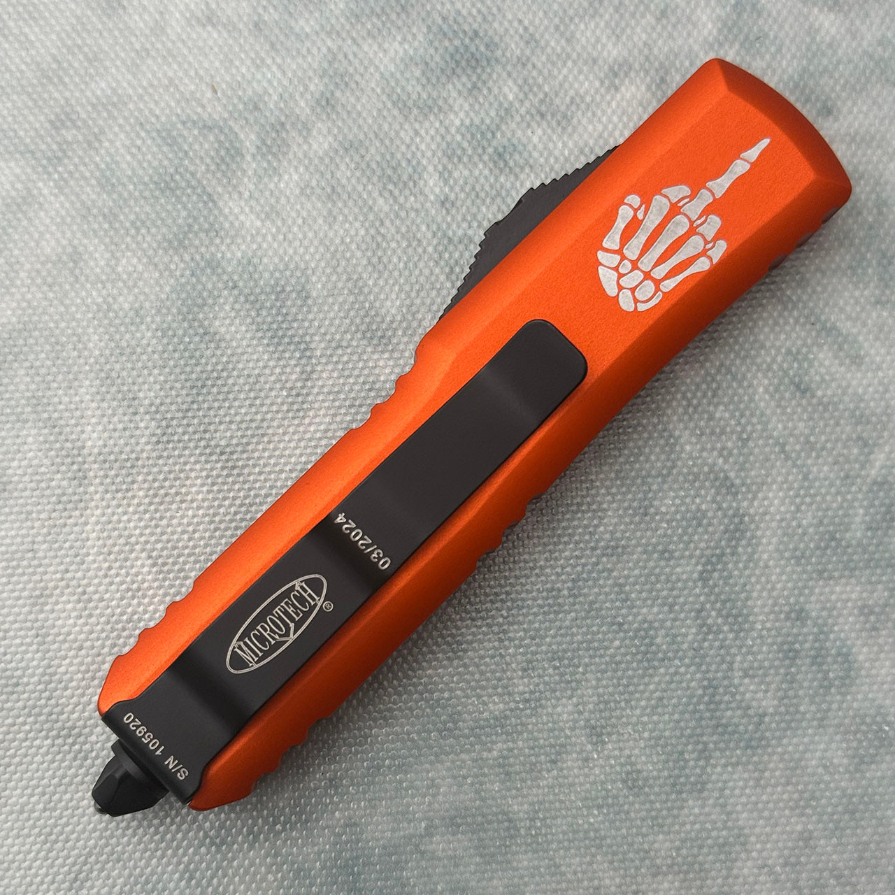 Microtech UTX-85 T/E Halloween Orange Black Standard AE CUSTOM