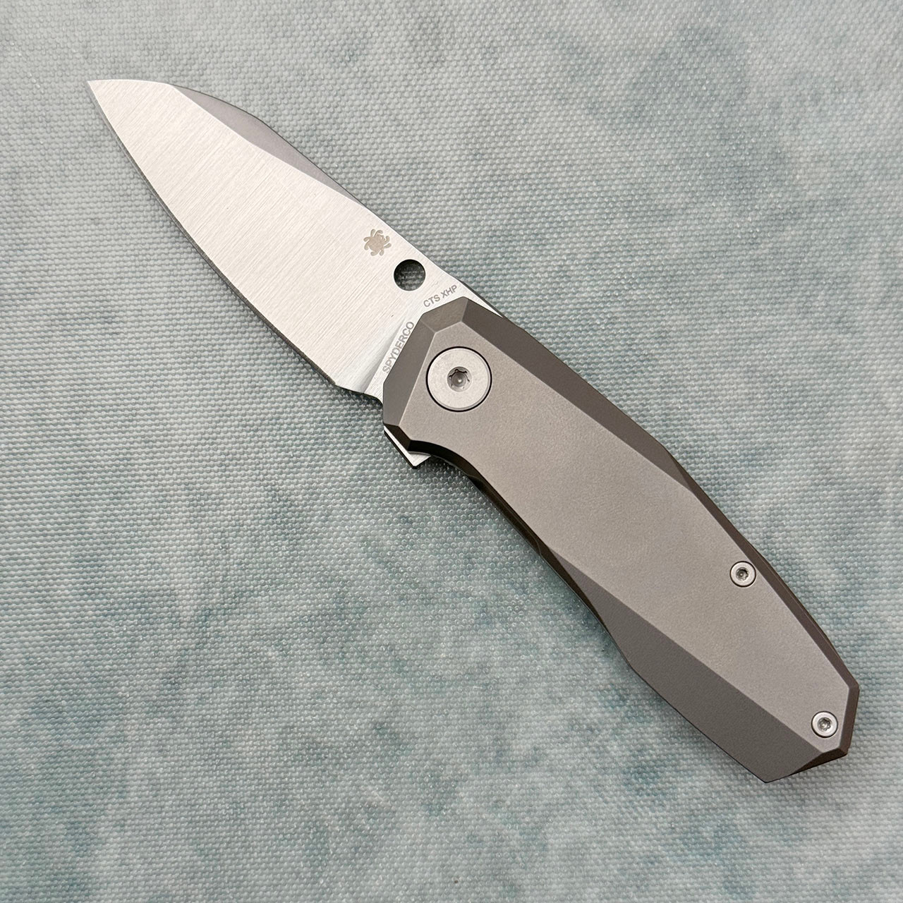Spyderco Slysz Techno 3 Frame Lock Titanium Handle Satin Blade