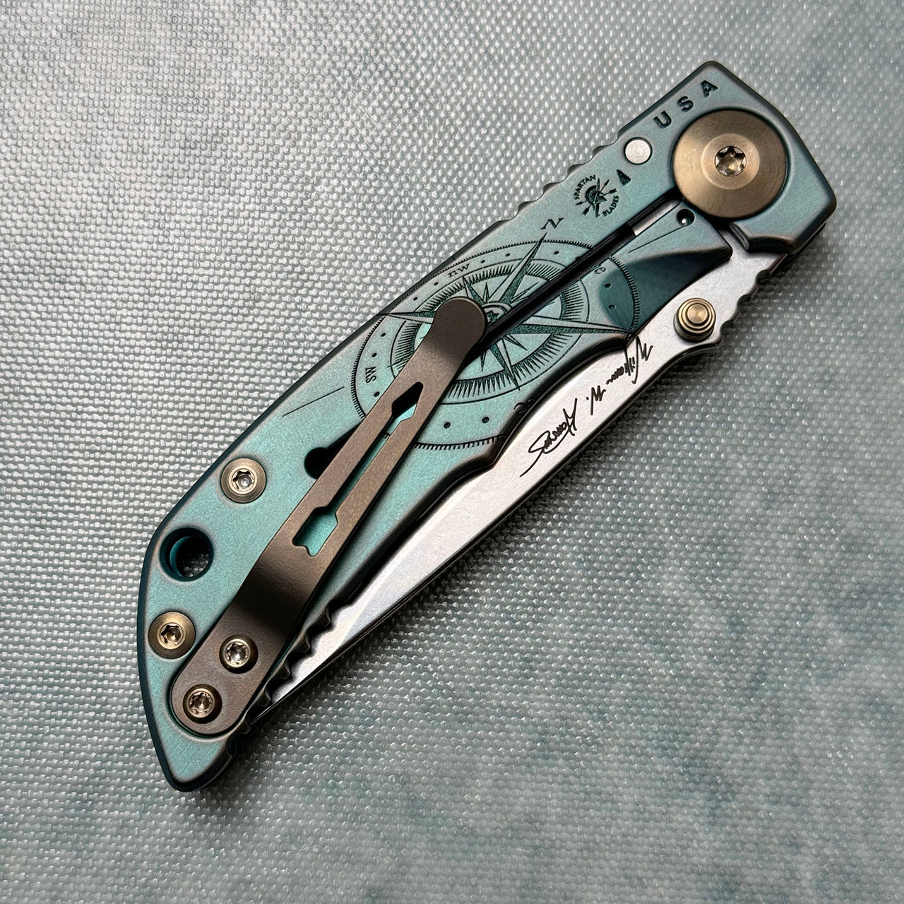 ジャービスHBSxkamikaze Jerzees Super Sweats 1/4-Zip Pullover with Custom Logo Embroidery