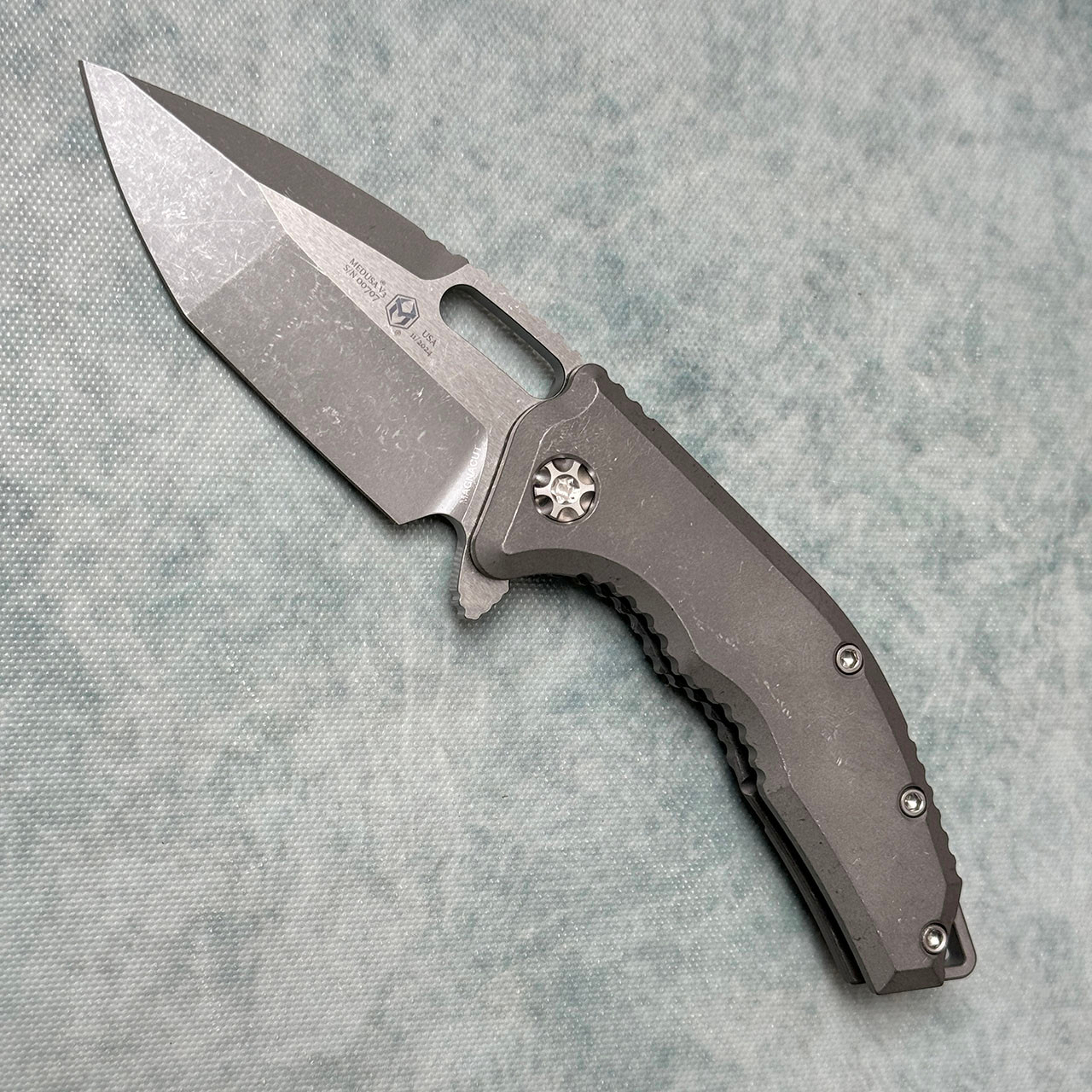 Heretic Knives Medusa Manual Tanto Antique Battleworn Titanium