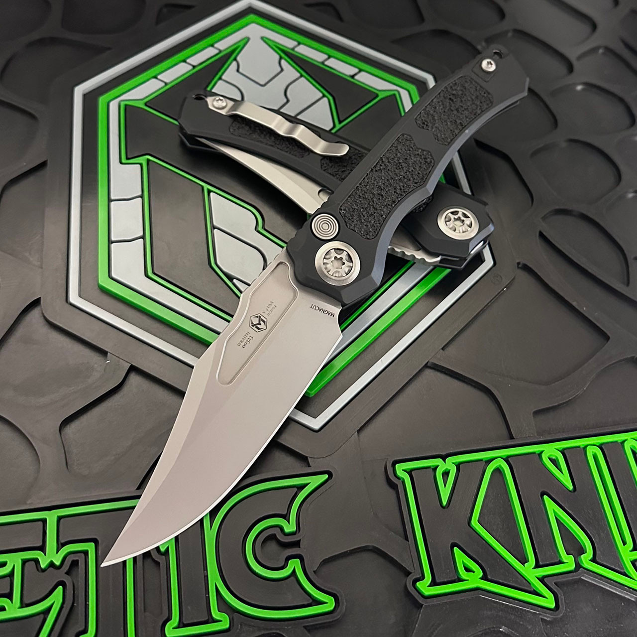 Heretic Knives Wraith V4 Auto Bowie Black Handle w/ Black Grip