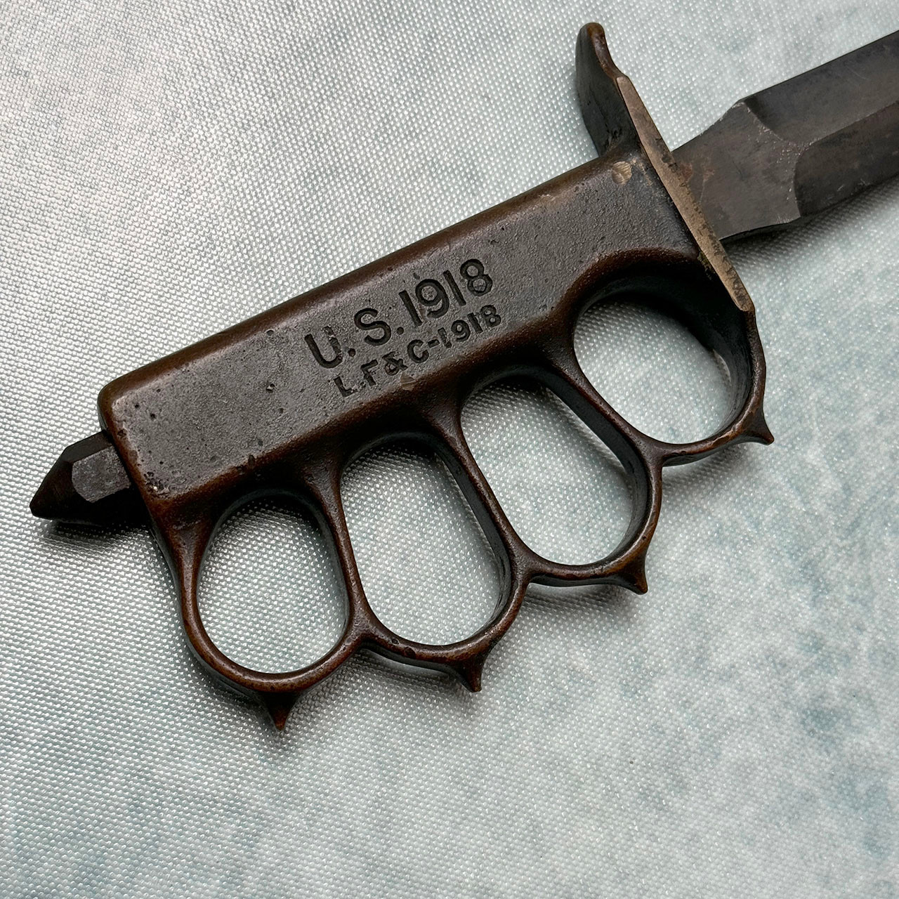 Landers Frary & Clark (LF&C) WW1 1918 Trench Knife Brass Handle