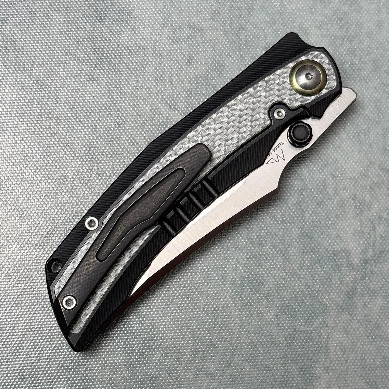 Twosun TS554-SAT Frame Lock Titanium Handles w/ Carbon Fiber Satin