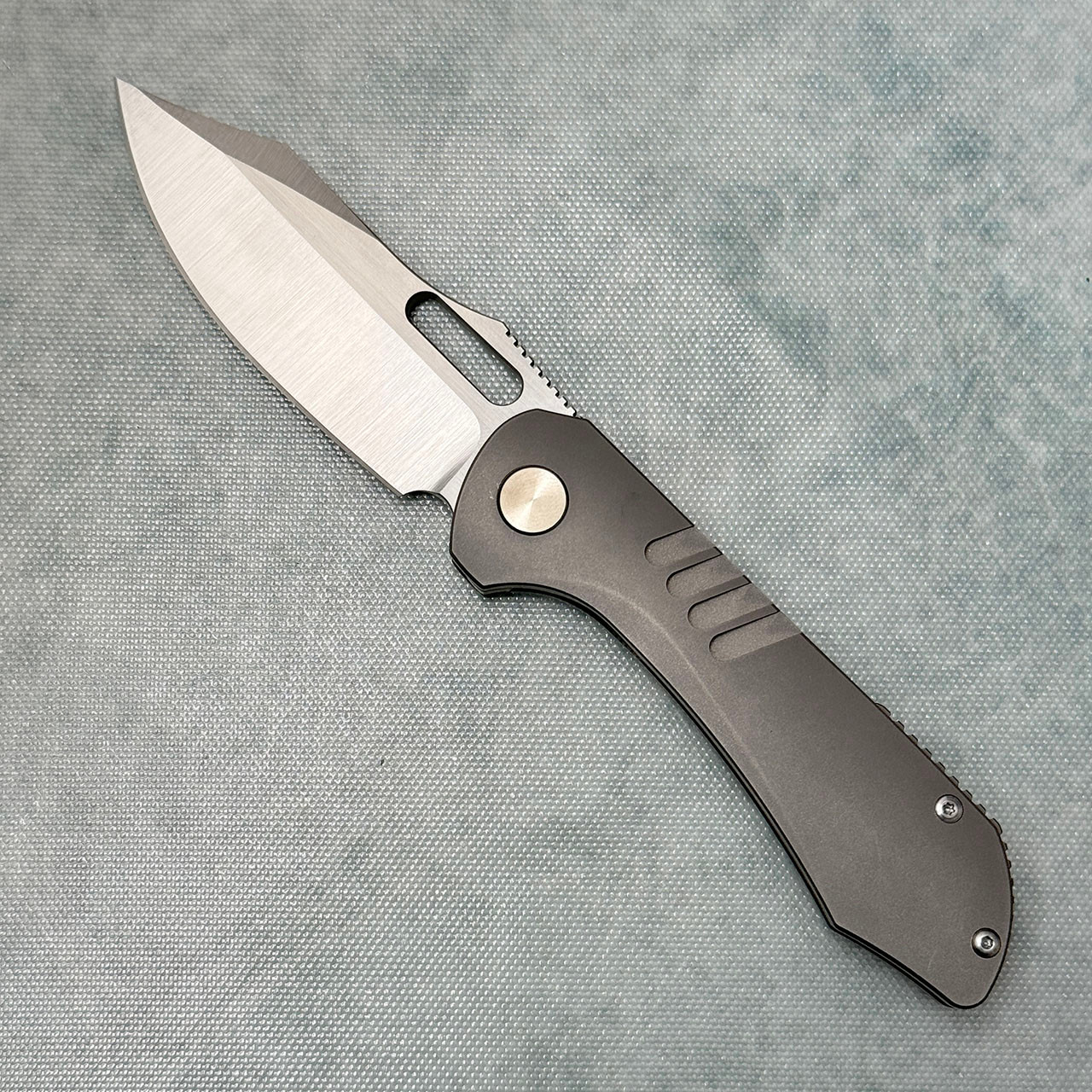 Tuya Shocker Frame Lock Titanium Handles Satin 20CV Blade