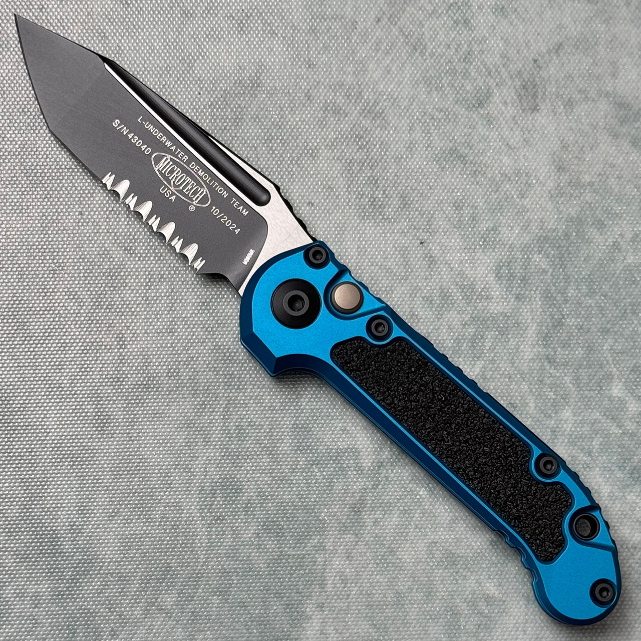 Microtech LUDT T/E Gen III Blue Part Serrated 1136-2BL | American