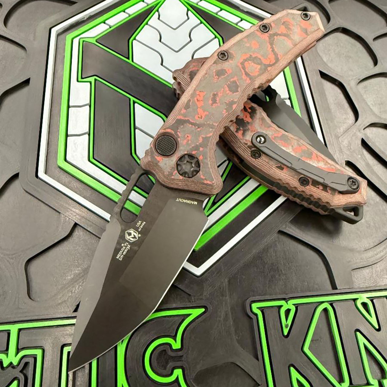 Heretic Knives Medusa Auto Tanto Red Camo Carbon Handle DLC Blade