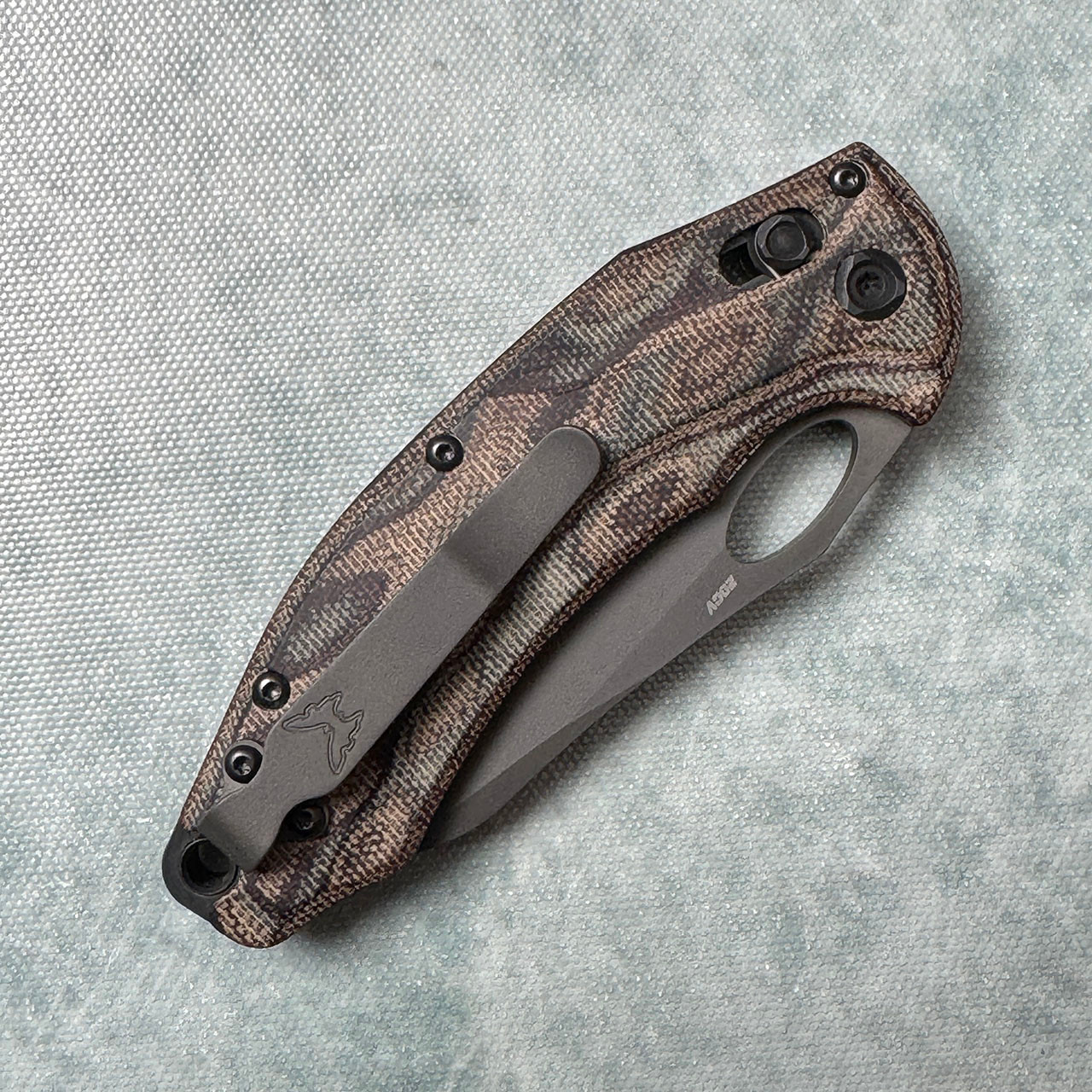 Benchmade Mini Loco Axis Lock Python Micarta Handle Smoke Gray PVD