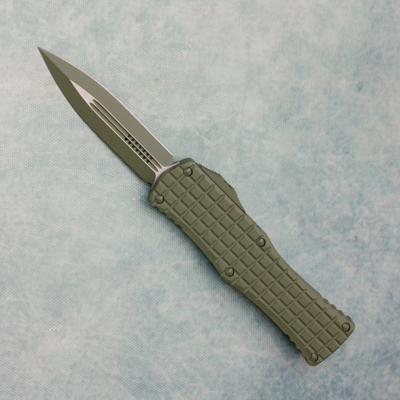 Microtech Hera D/E Frag Cerakote Forest Green Handle Standard 702