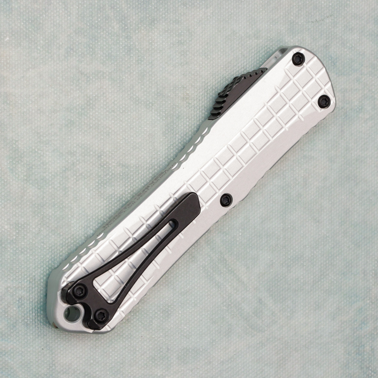 Heretic Knives Manticore E T/E Blizzard Worn Grenade Grip Handle