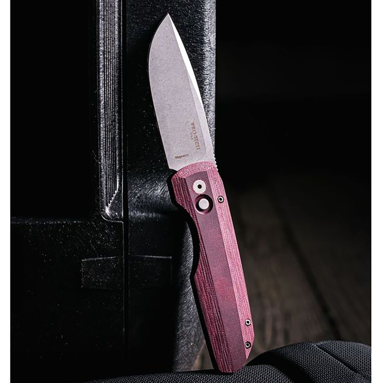 Pro-Tech Vero Synapse Black Aluminum Back Handle w/ Burgundy