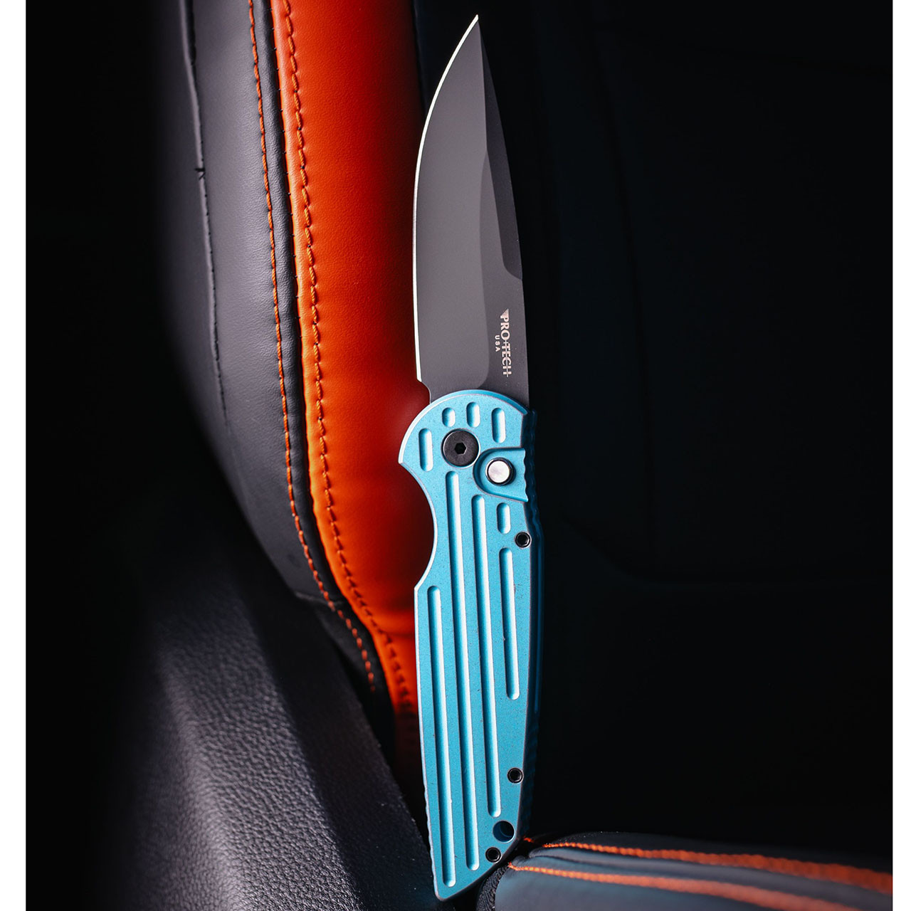 Pro-Tech TR-3 Battleworn Tiffany Blue Grooved Handle DLC Blade