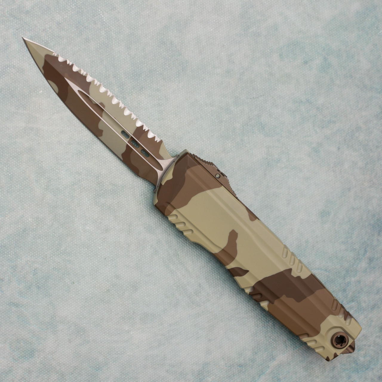 Microtech Luminary ZBP Desert Camo Full Serrated Signature Series