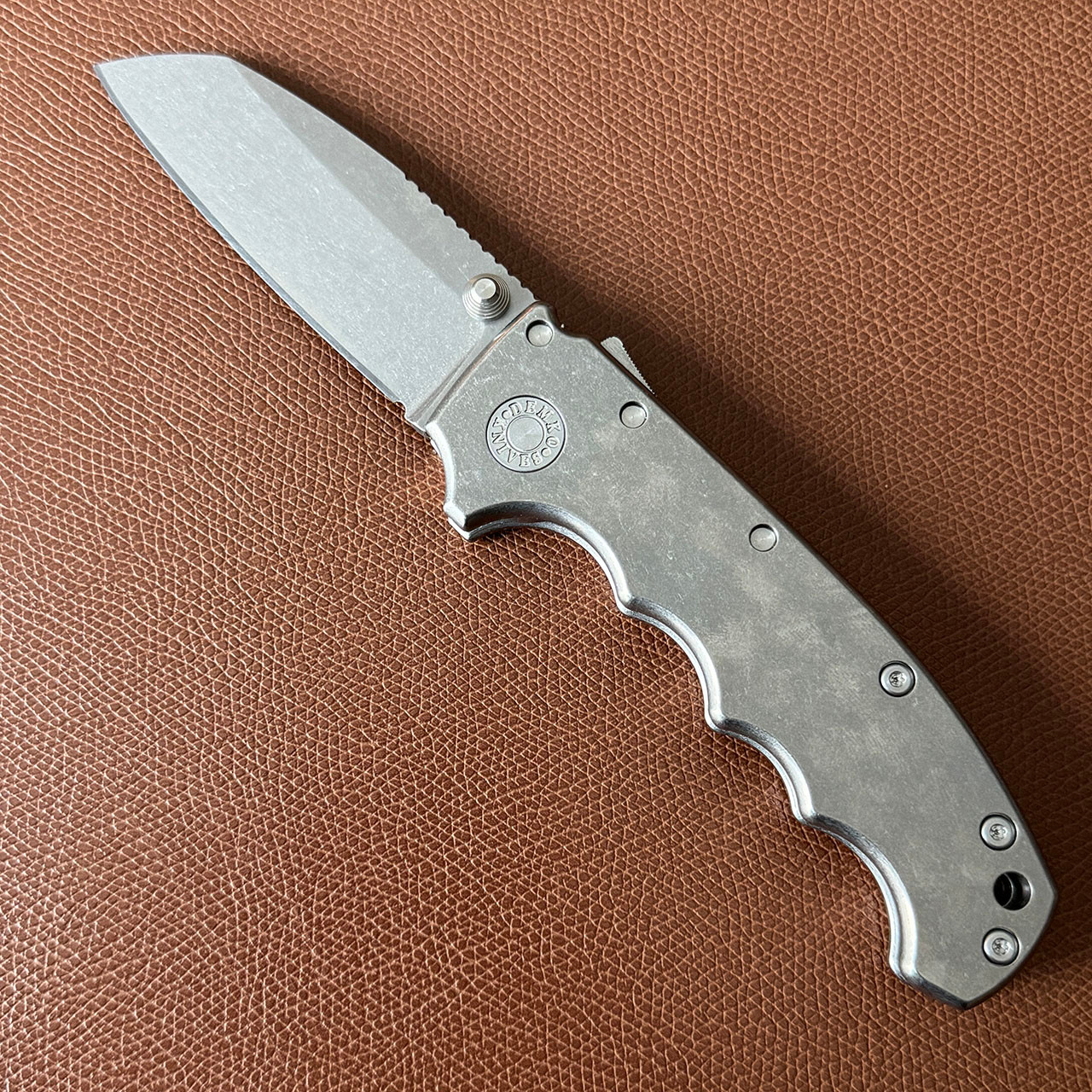 Demko MG AD20 Sharks Foot Shark Lock Smooth Titanium Handle