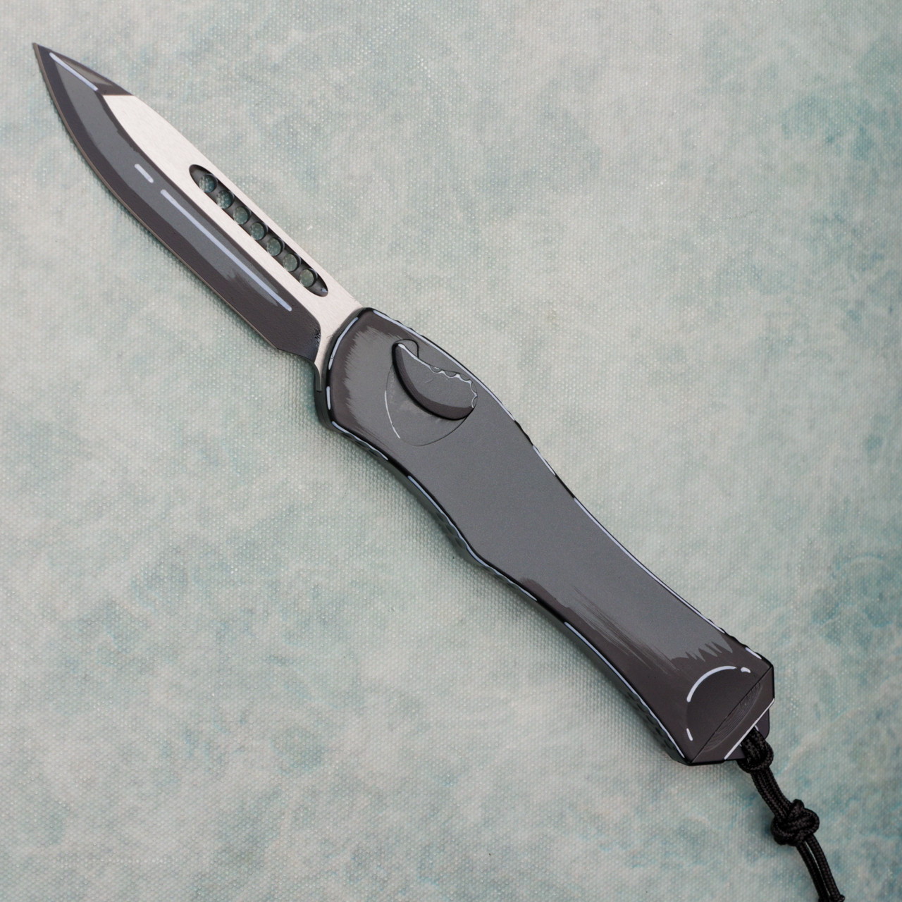 Heretic Knives Hydra V4 S/E OTF Auto Gray Cel Shade Handle Gray