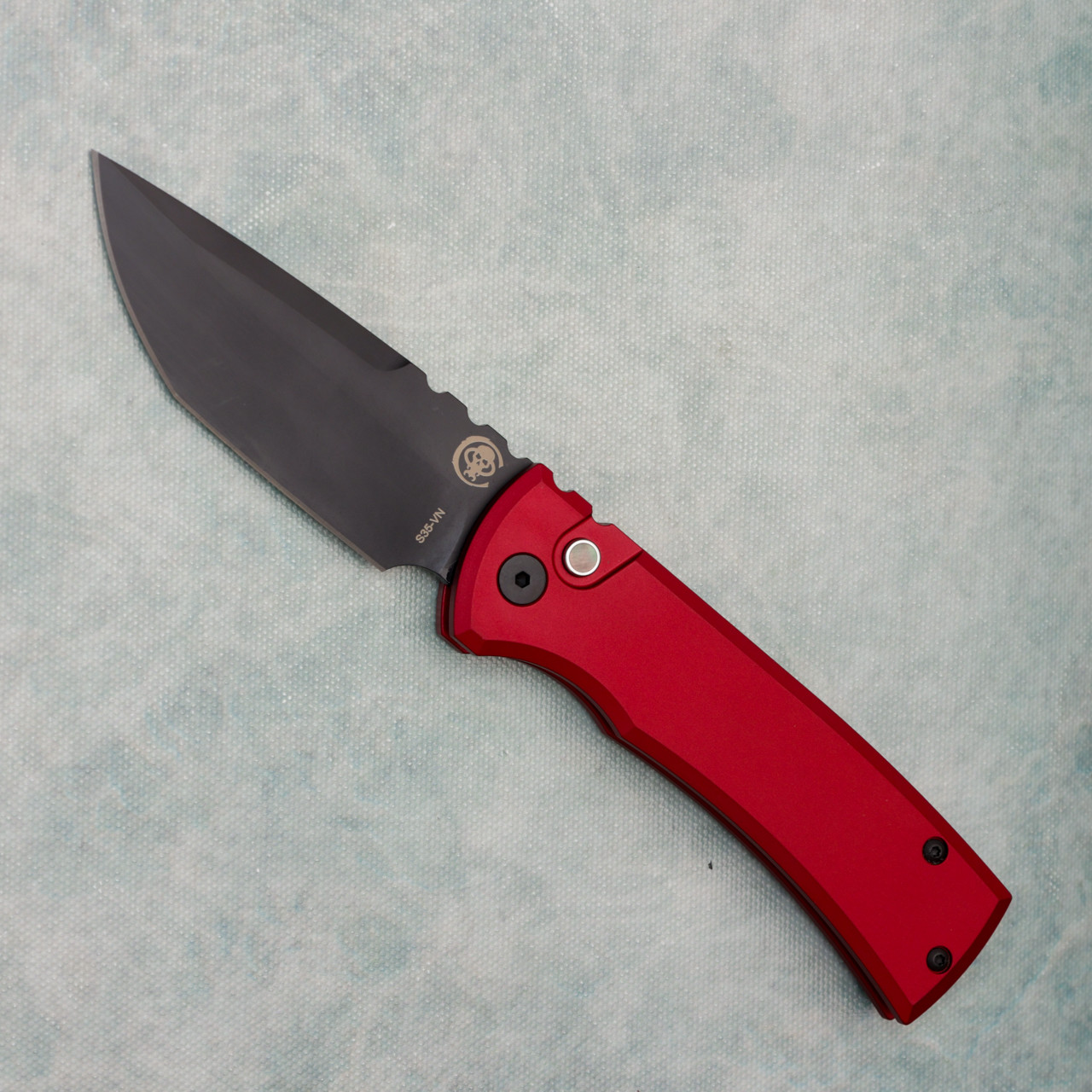 Chaves Pro-Tech T/E Redencion 229 Auto Red Handle DLC Blade Pearl
