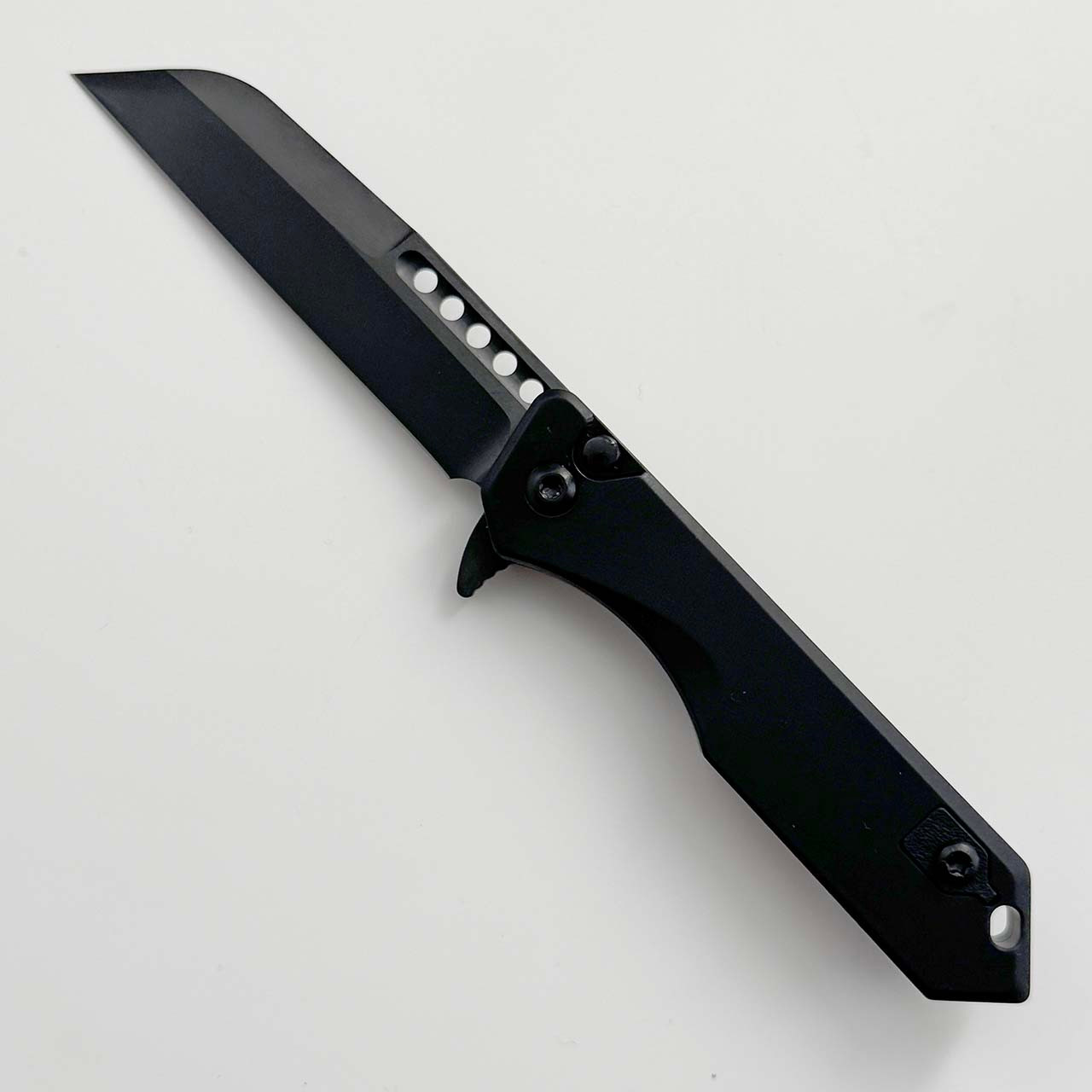 OCCULTUS ブラックメタル　BLACKL Heretic Knives Jinn Manual Button Lock Black Aluminum Handle Hand