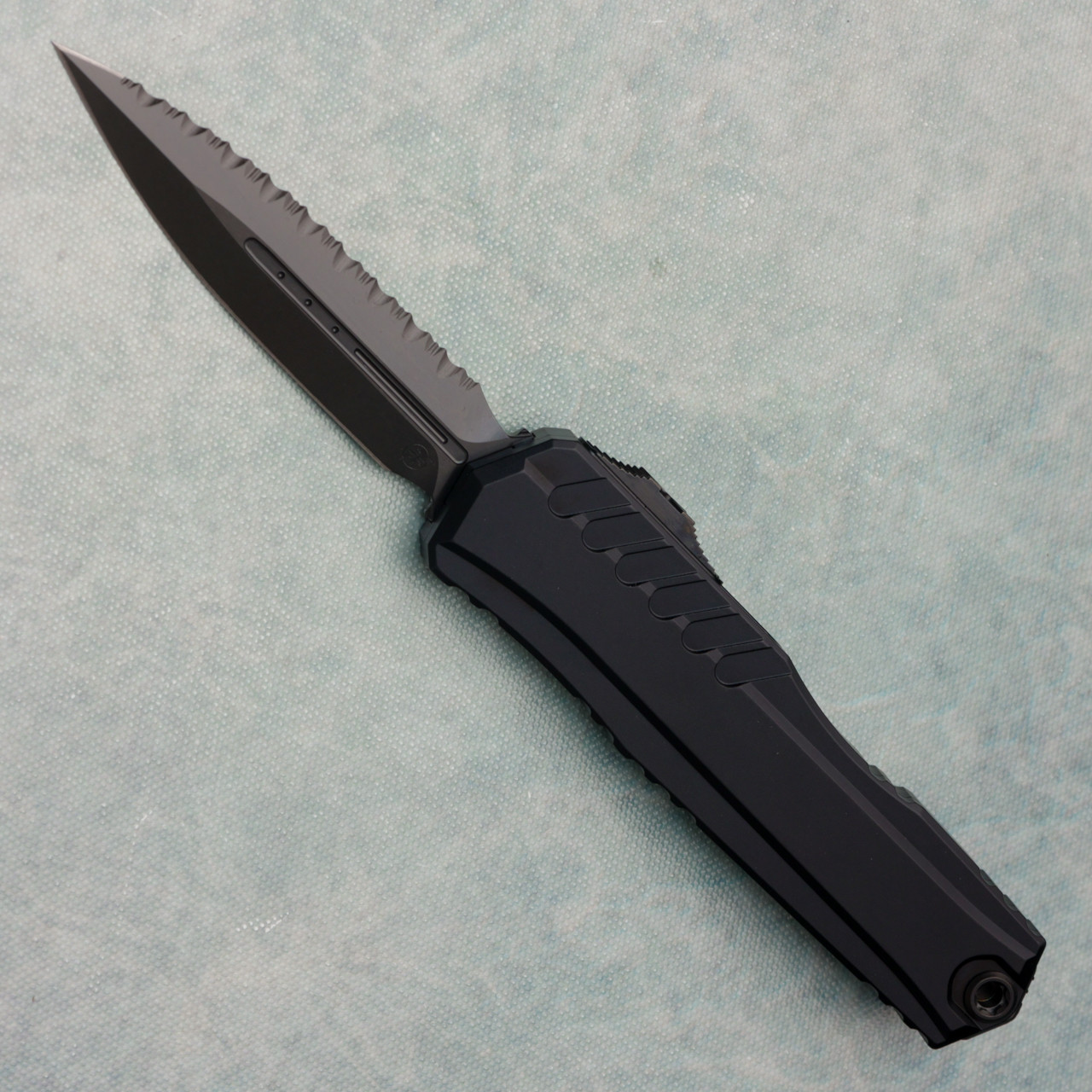 Microtech Cypher II D/E Shadow DLC Full Serrated 1242-3DLCTSH
