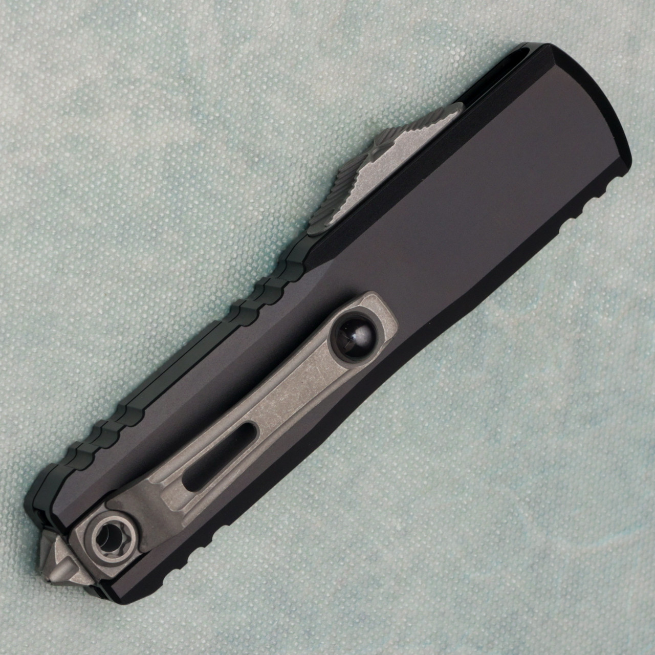 Microtech UTX-85 Gen IV T/E Black Handle Apocalyptic Full Serrated