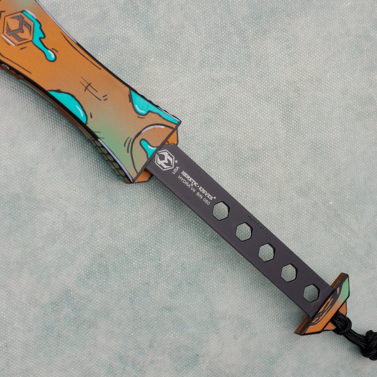 Heretic Knives Hydra V4 Recurve OTF Auto Shipwreck Cel Shade H408