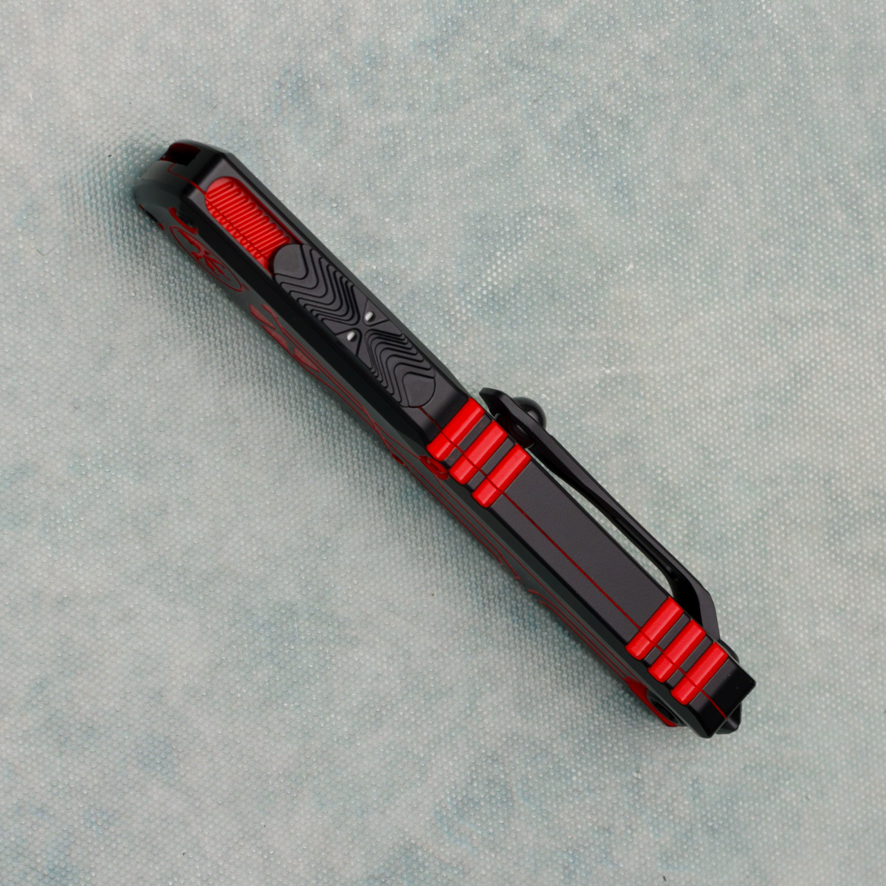 Microtech Ultratech Gen IV D/E Tron Red Standard Signature Series