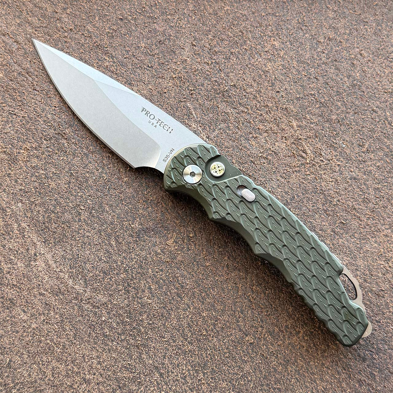 Pro-Tech TR-5 Auto Feather Textured Green Handle Stonewash Blade