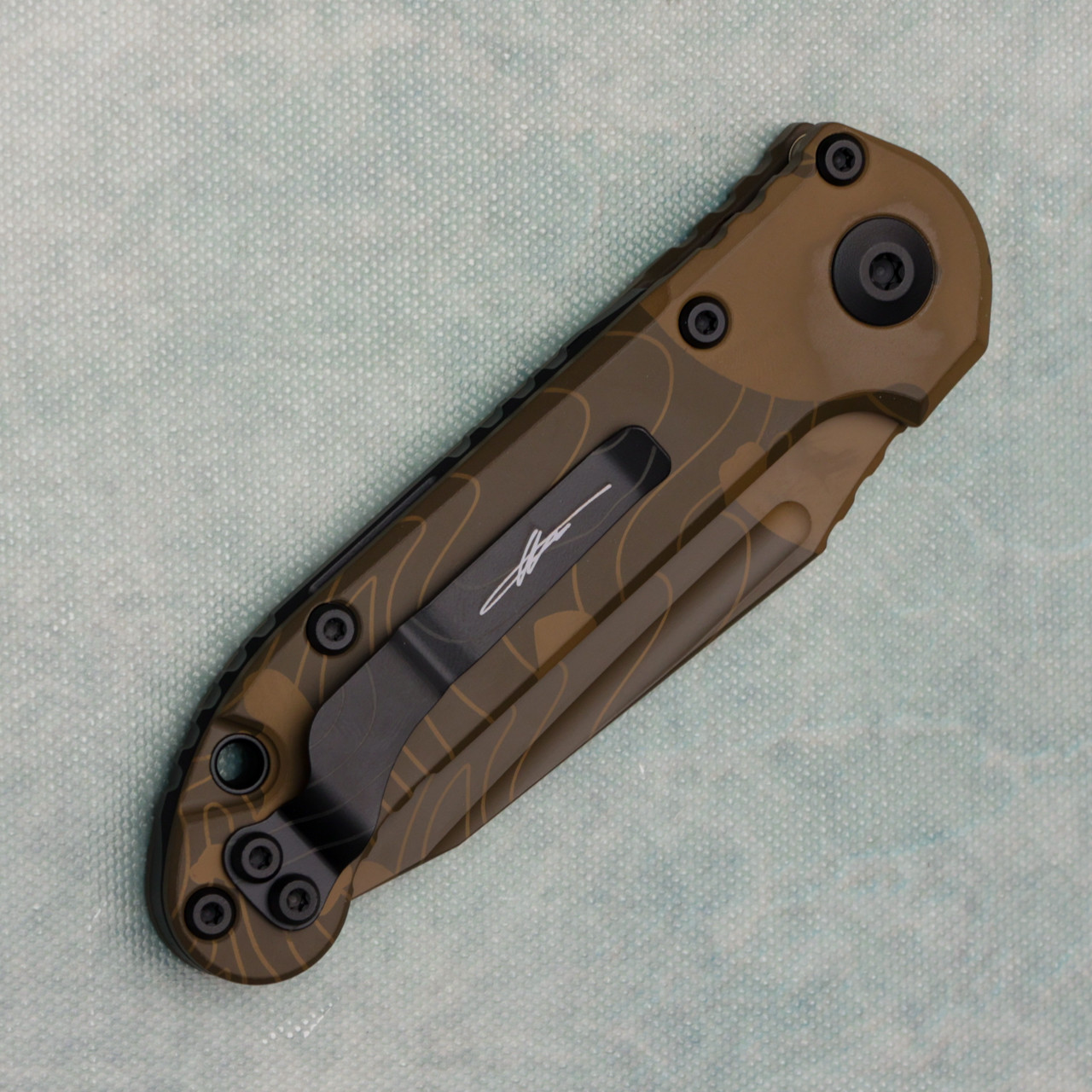 Microtech LUDT T/E Gen III Smooth Handle Topographic Badlands Camo