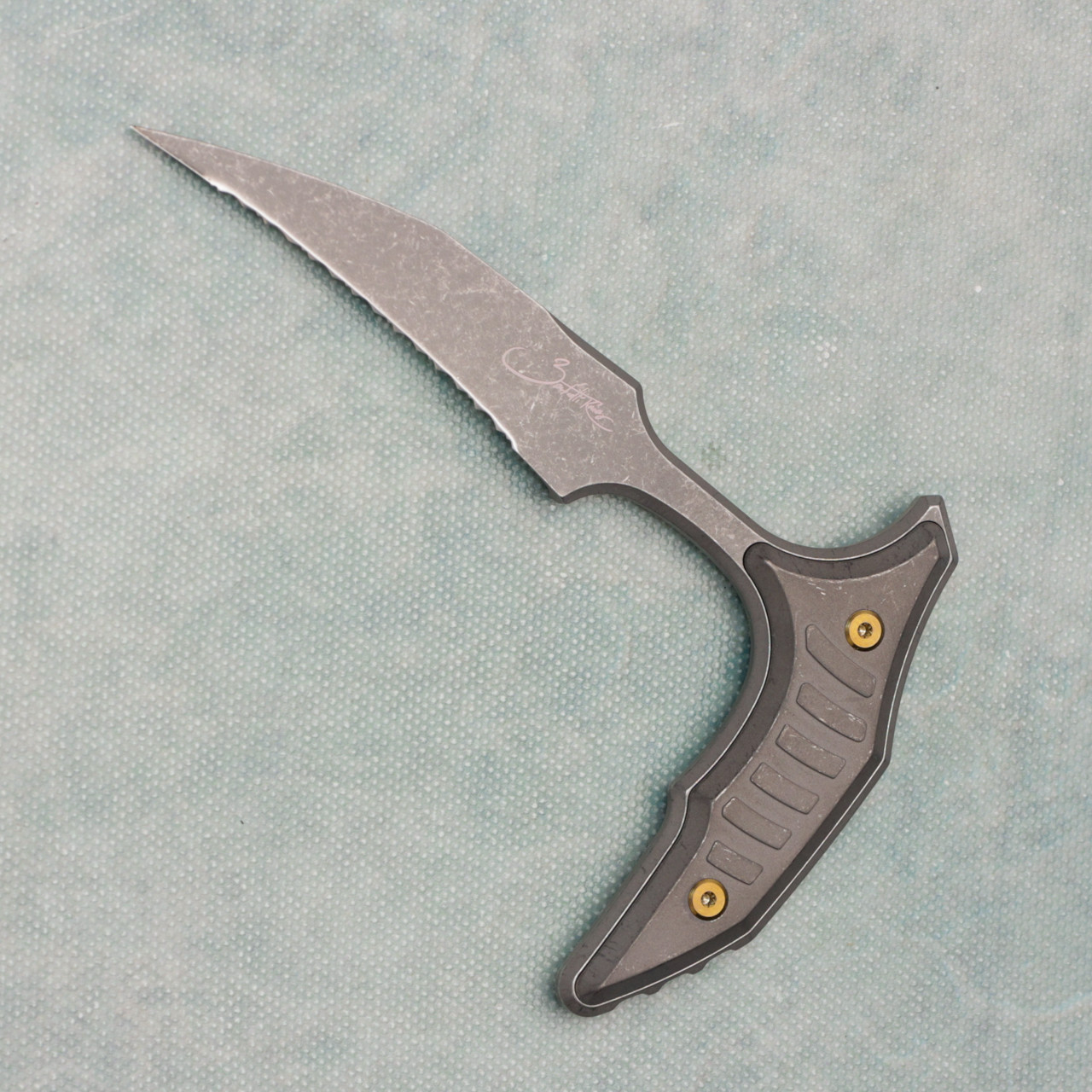 Microtech Bastinelli Bee Fixed Blade S/E Wharncliffe Double Carbon