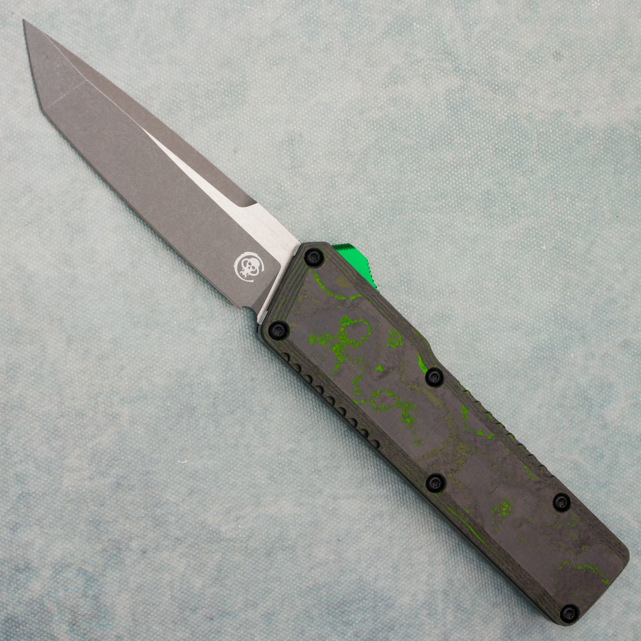 Chaves Knives Dissident OTF Toxic Moss Camo Carbon/Aluminum