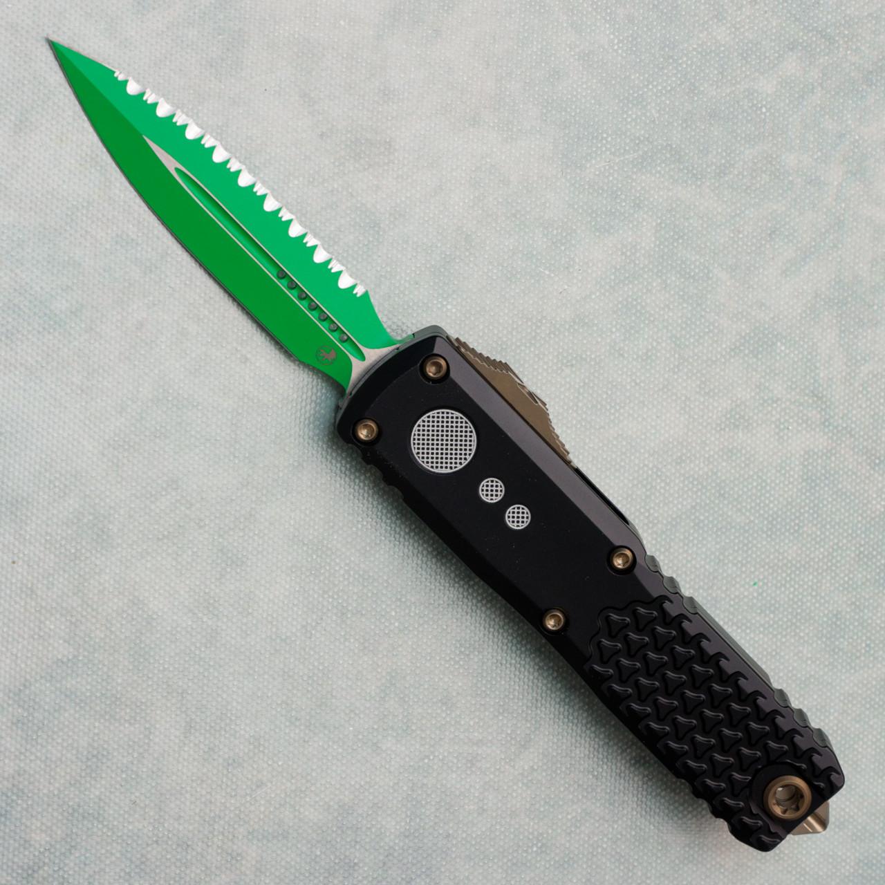Microtech UTX-85 Gen IV D/E Jedi Master Green Full Serrated