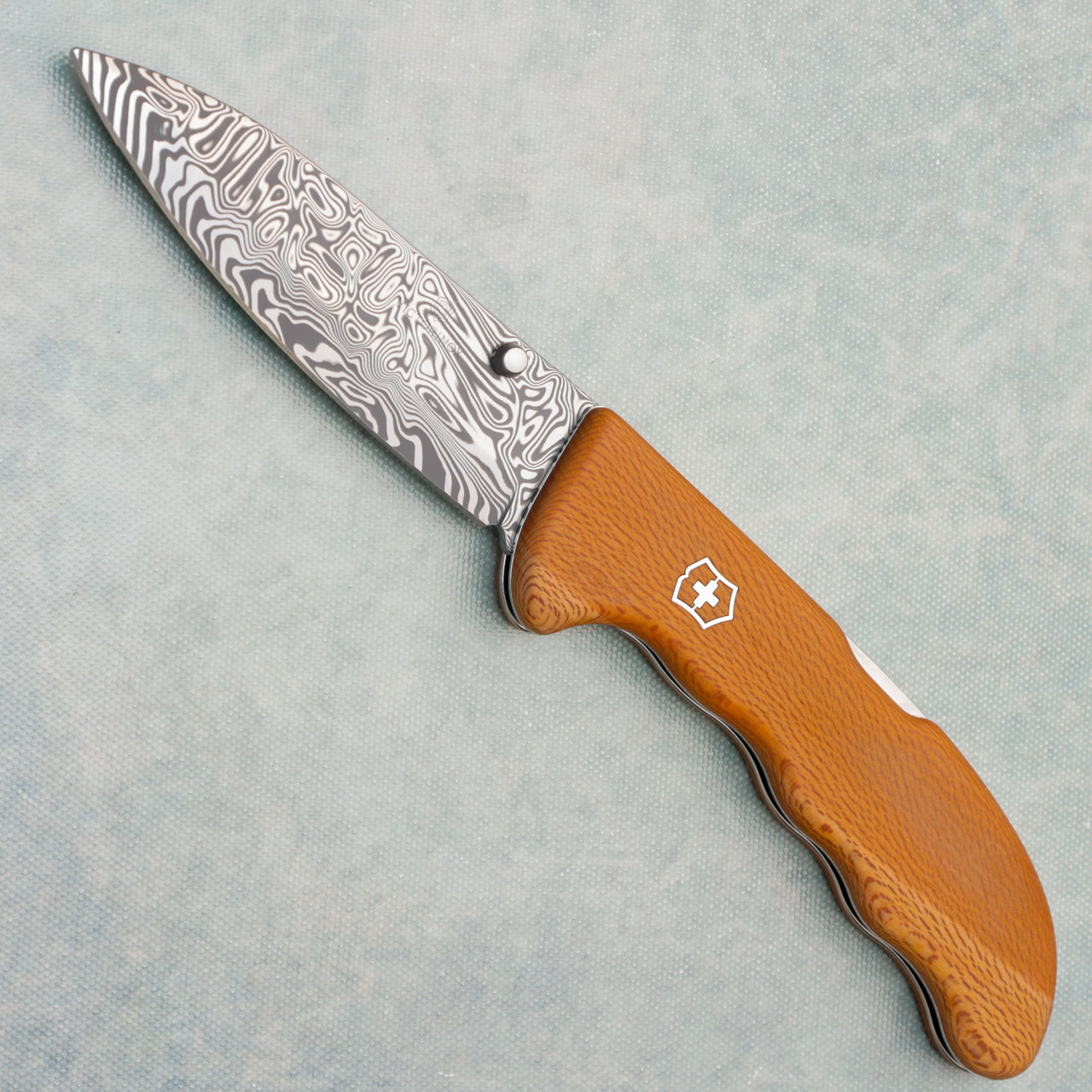 Victorinox Evoke Wood Damast Lockback Plane Wood Handle Gysinge