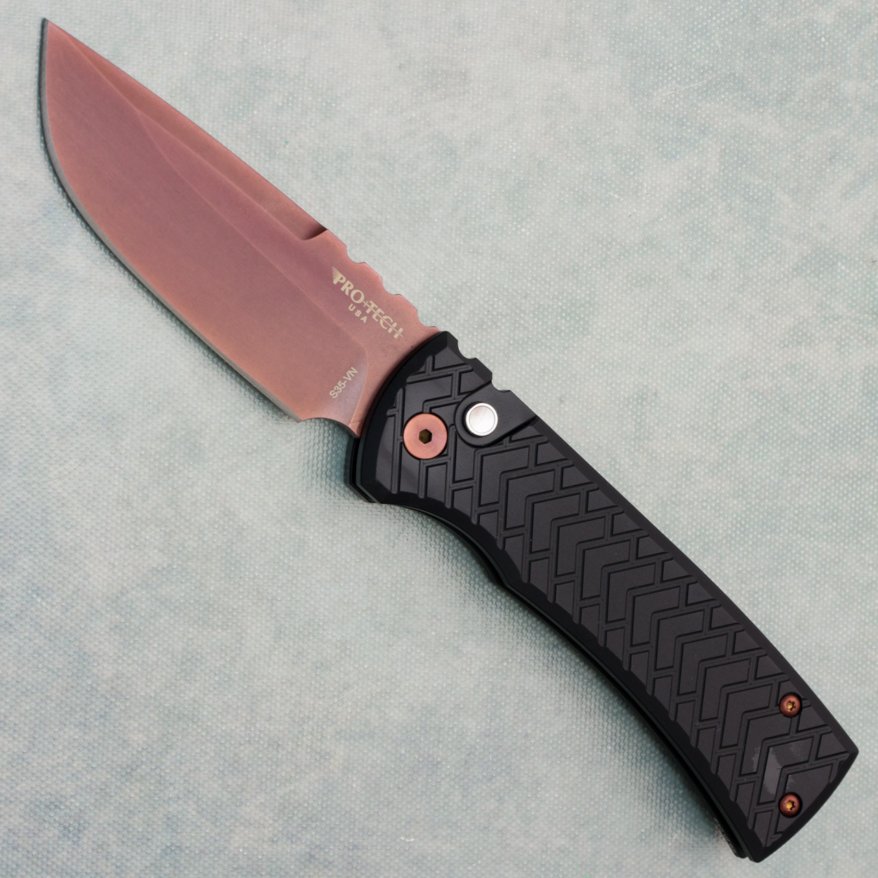 Chaves Pro-Tech S/E Redencion 229 Black Tread Textured Handles