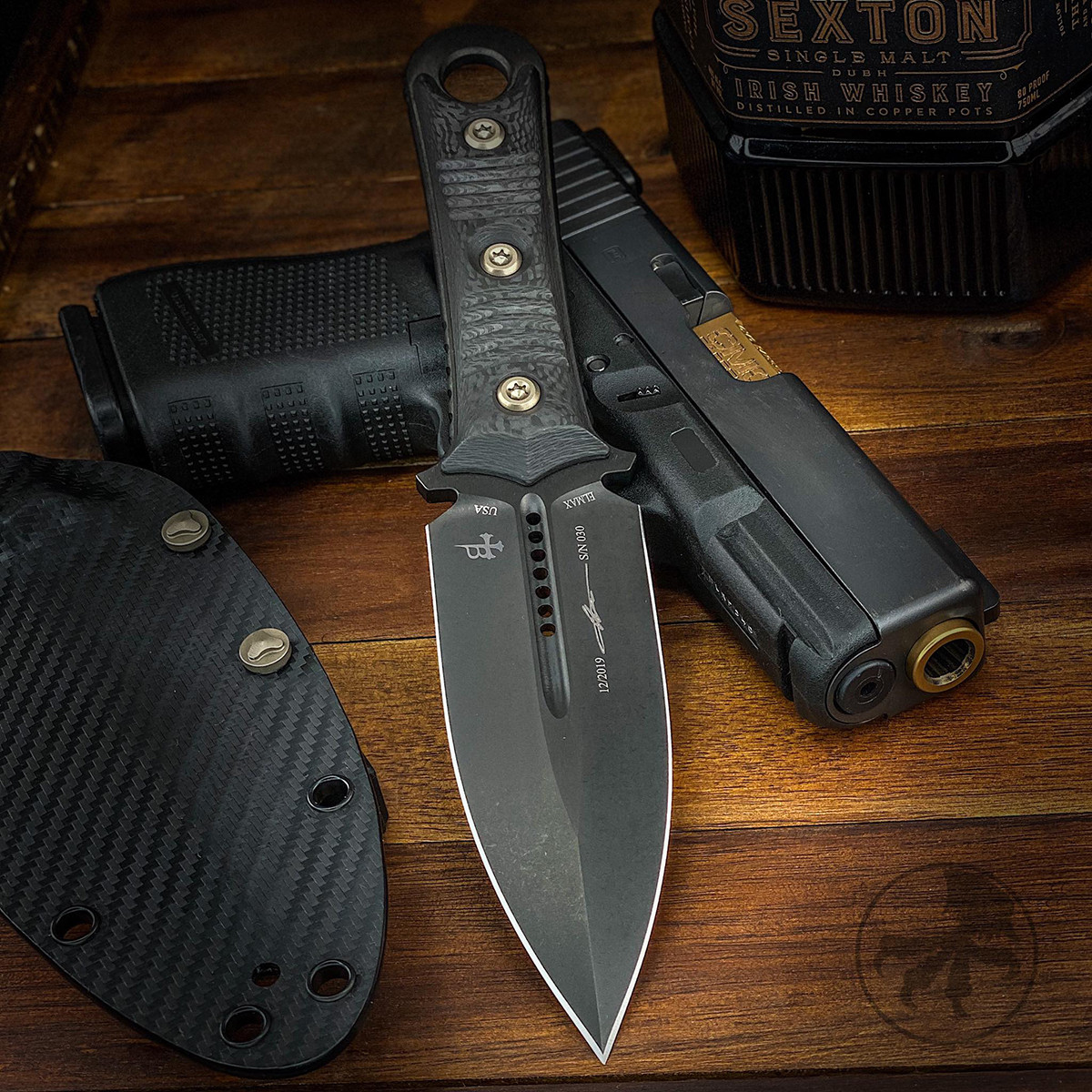 Microtech Borka SBD Dagger Fixed Blade Carbon Fiber Handle DLC