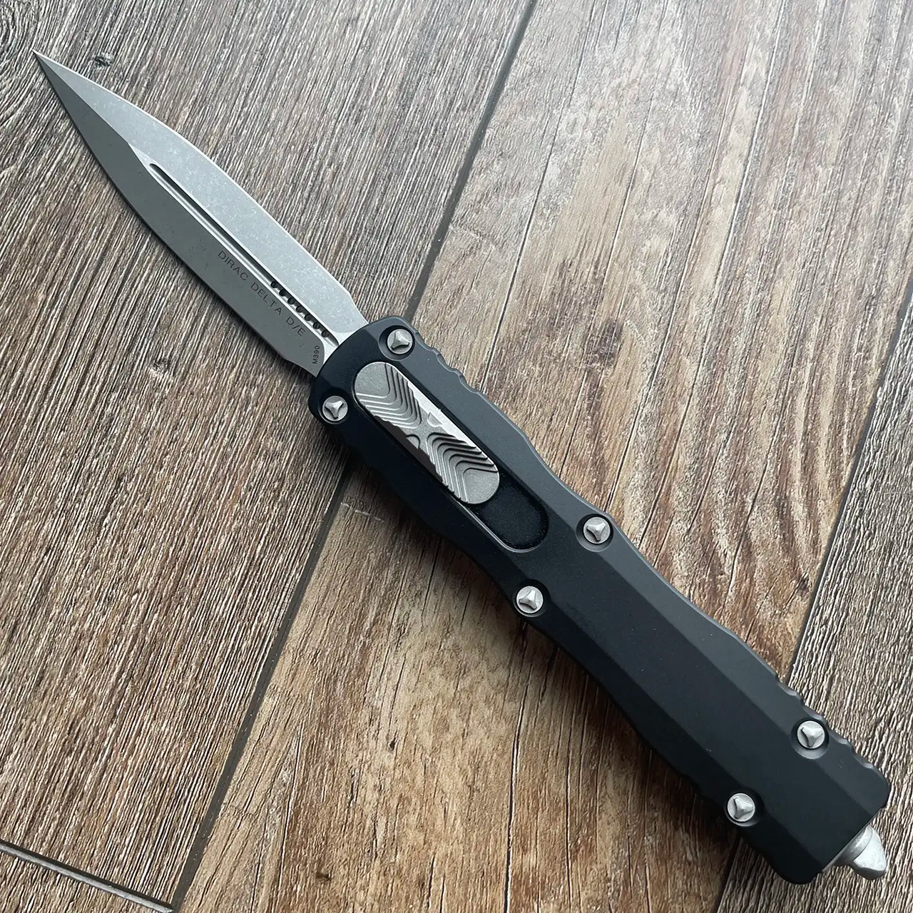 Microtech Dirac Delta D/E Black Handle Apocalyptic Standard Blade