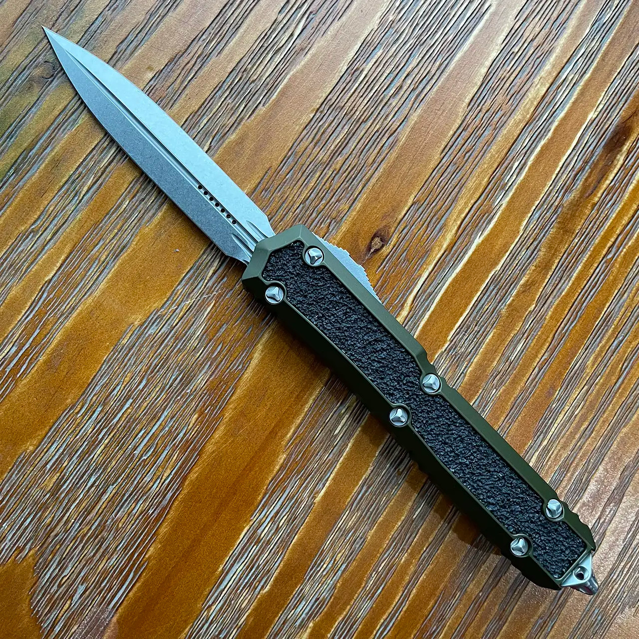 Microtech Makora D/E OD Green Stonewash Standard Nickel Boron