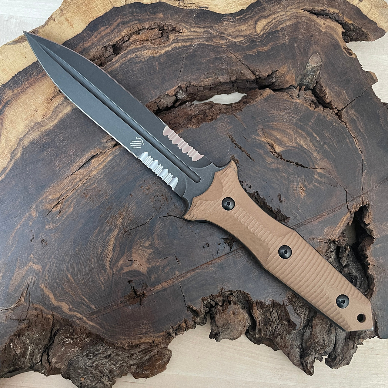 Bastinelli Creations Grozo D/E Dagger Fixed Blade Coyote G10