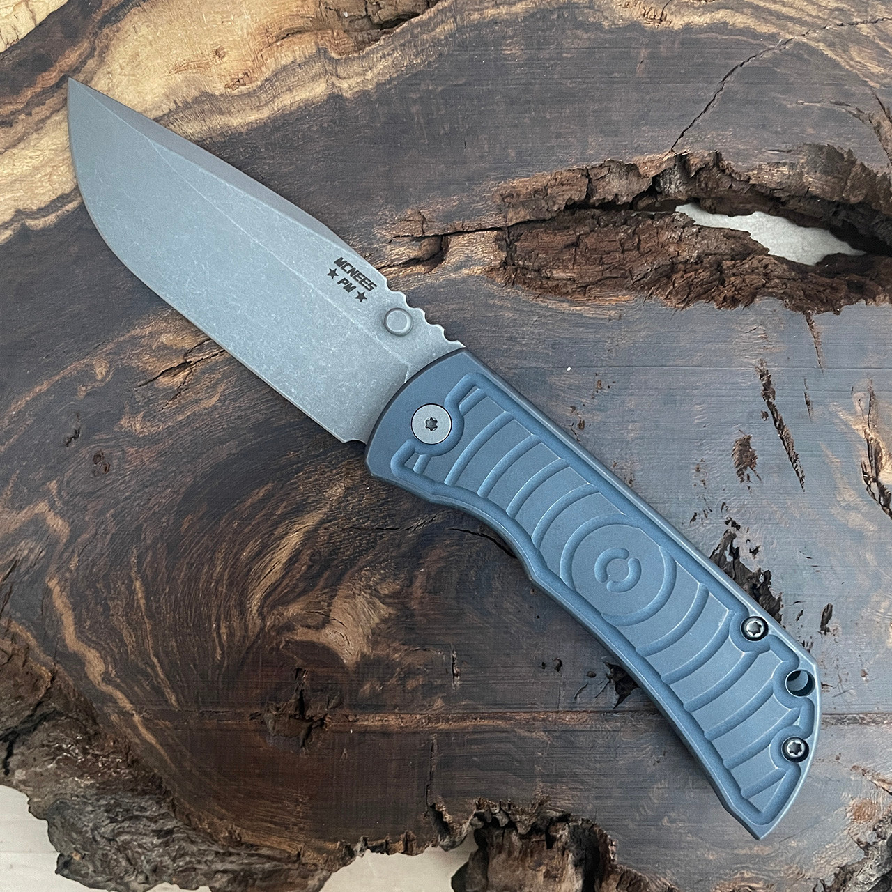 McNees Knives PM MAC 2 3.5 Shockwave Atomic Blue Bronze Titanium