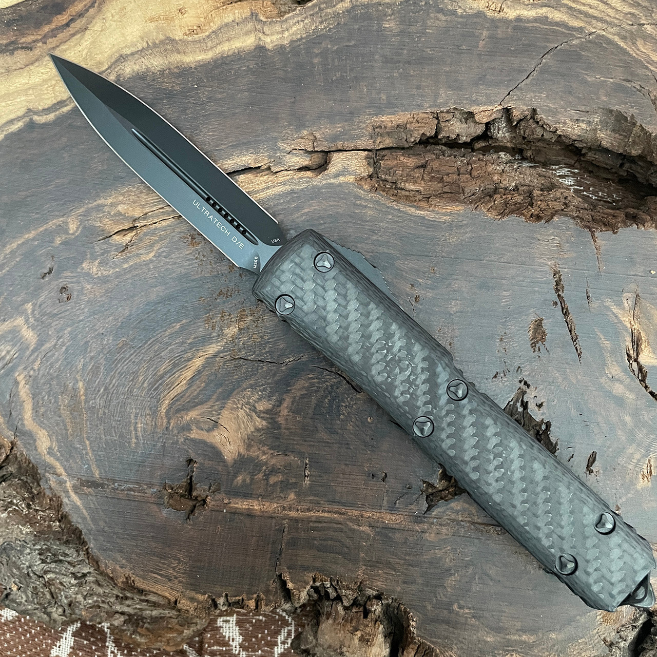Microtech Ultratech D/E Carbon Fiber Top DLC Standard DLC Hardware