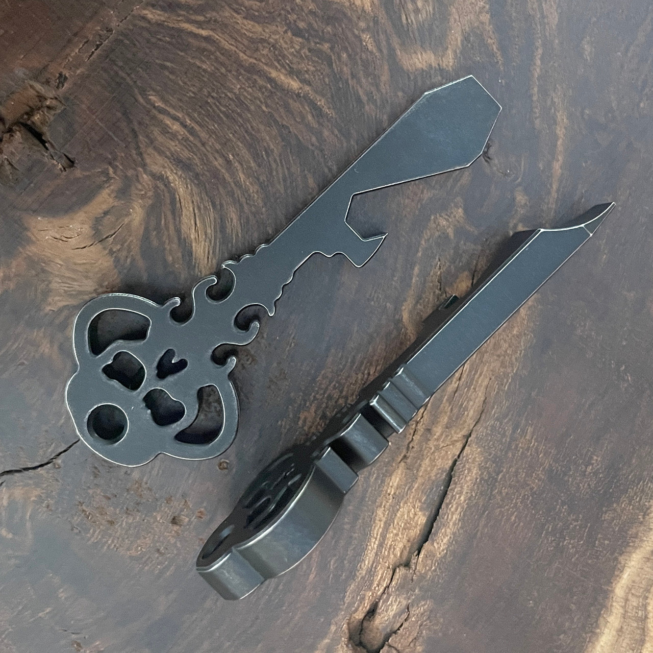 Chaves Skeleton Key Prybar, EDC Multitool