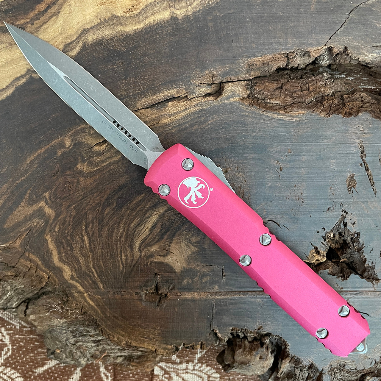 Microtech Ultratech D/E Pink Handle Apocalyptic Standard Blade 122