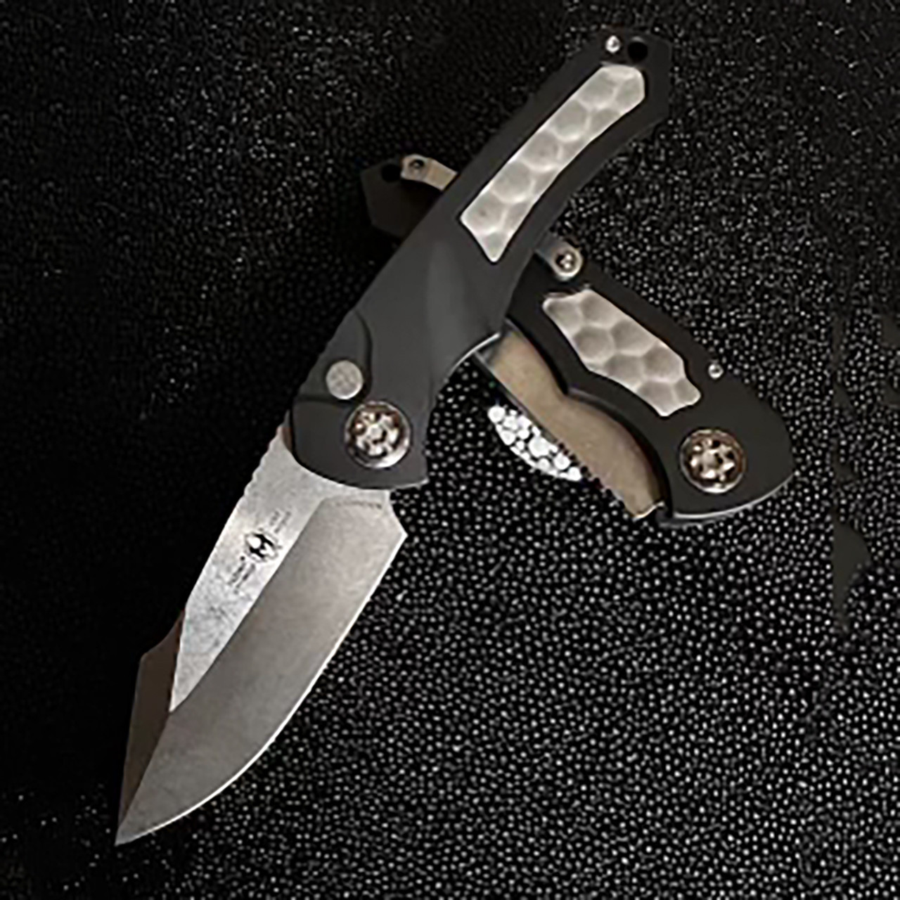 Heretic Knives Pariah Auto Black Handle w/ Battleworn Bubble